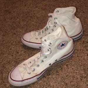 White Hightop converse